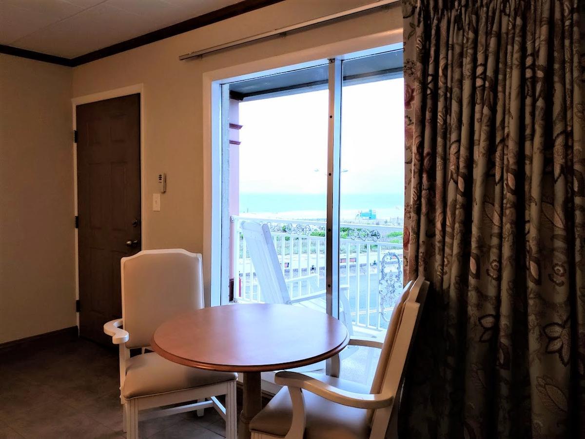 Avondale By The Sea Hotel Cape May Exterior photo